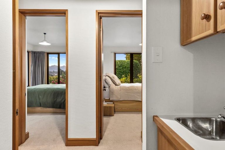 Photo of property in 7 Sycamore Place, Wanaka, 9305