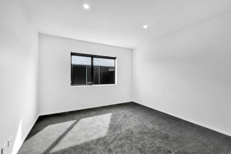 Photo of property in 12a Hamlet Street, Stratford, 4332