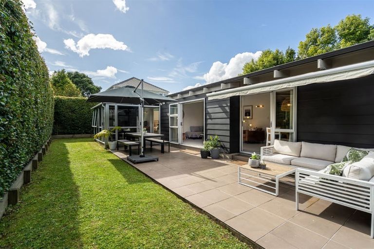 Photo of property in 1/52 Norwood Road, Bayswater, Auckland, 0622