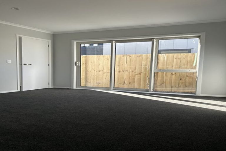 Photo of property in 12 Rotoiti Place, Paraparaumu, 5032