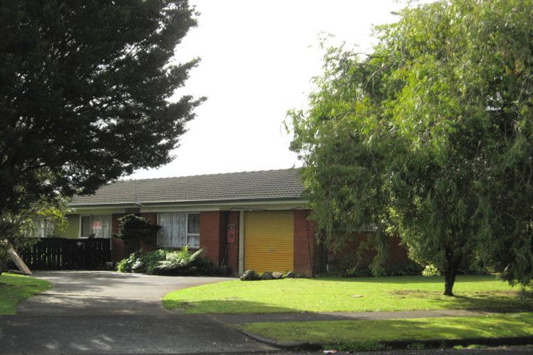 Photo of property in 17 Barnhill Crescent, Pahurehure, Papakura, 2113