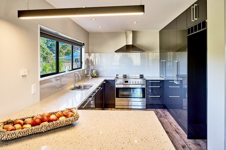 Photo of property in 25 Longitude Place, Whitby, Porirua, 5024