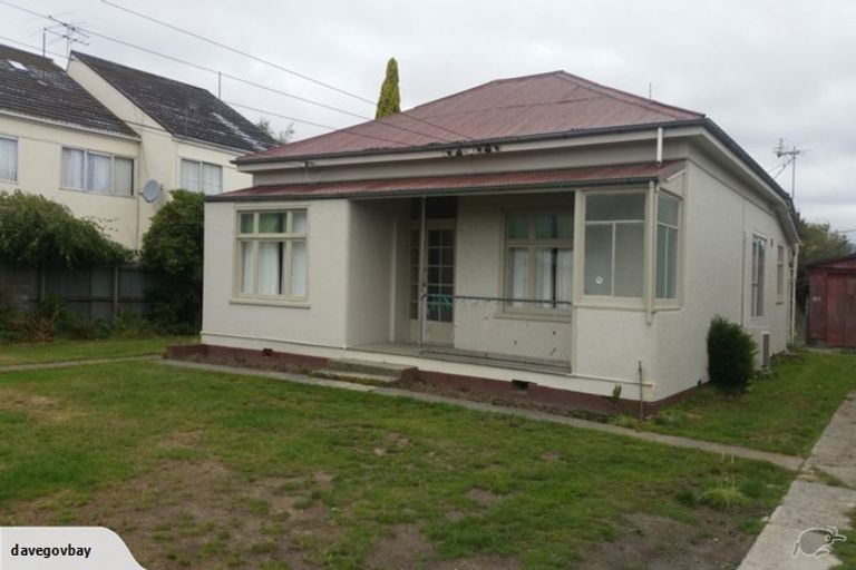 Photo of property in 16 Fairfield Avenue, Addington, Christchurch, 8024