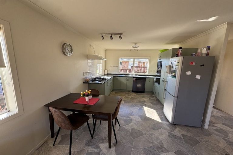 Photo of property in 5 Corsair Place, Melville, Hamilton, 3206