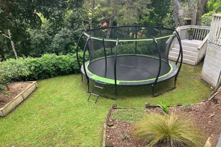 Photo of property in 58 Fowler Street, Northcote, Auckland, 0627