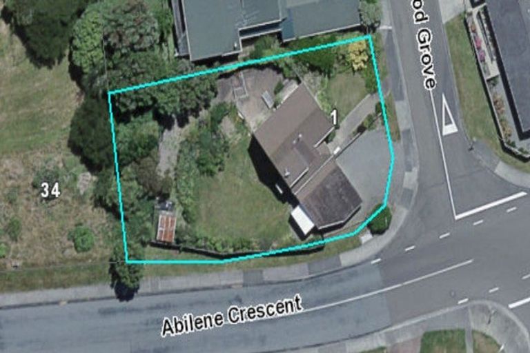 Photo of property in 1 Atwood Grove, Churton Park, Wellington, 6037