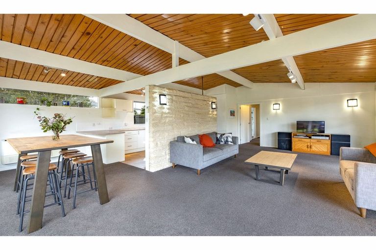 Photo of property in 41 Barnes Road, Redwood, Christchurch, 8051