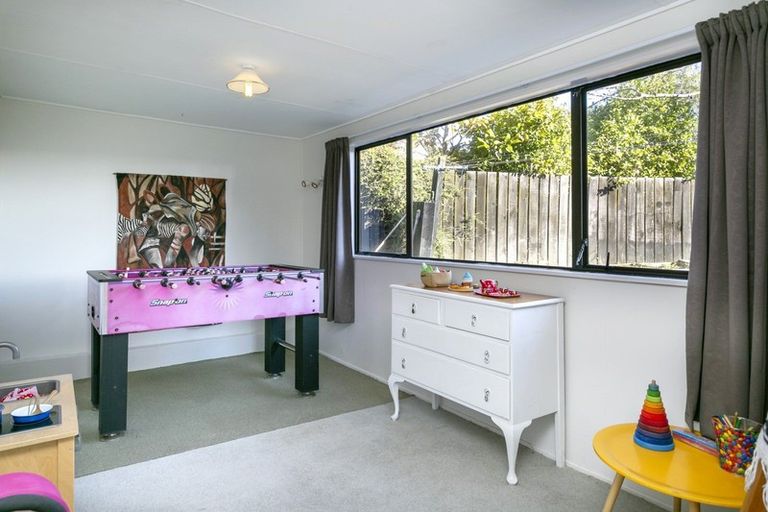 Photo of property in 11 Ward Place, Richmond Heights, Taupo, 3330