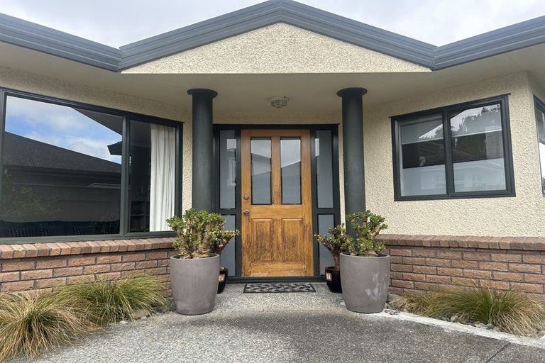 Photo of property in 6 Franklin Avenue, Hokowhitu, Palmerston North, 4410