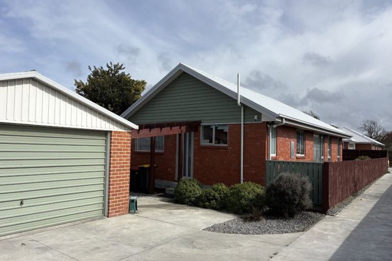 Photo of property in 185 Wainoni Road, Avondale, Christchurch, 8061