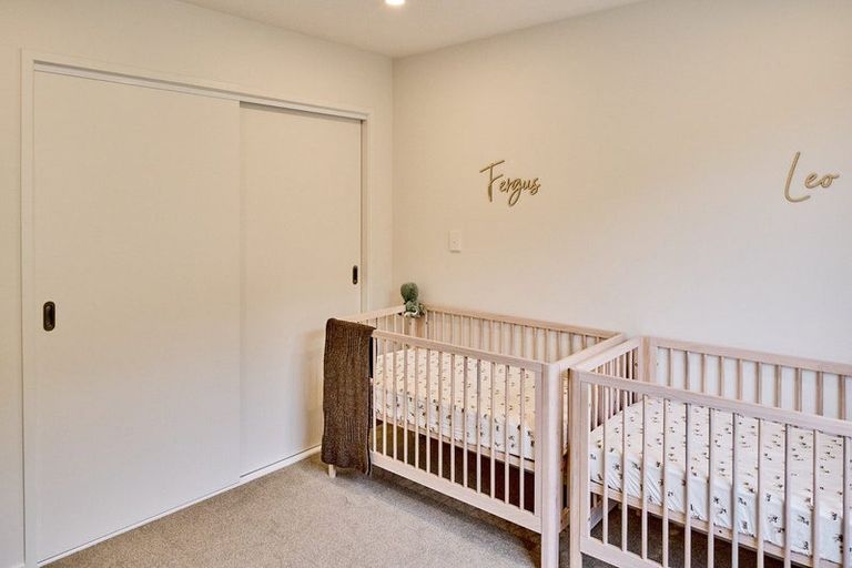 Photo of property in 33 Holystone Road, Whitby, Porirua, 5024