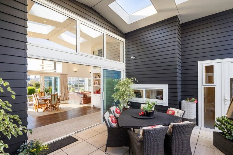 Photo of property in 1 Baxter Michael Crescent, Cambridge, 3434