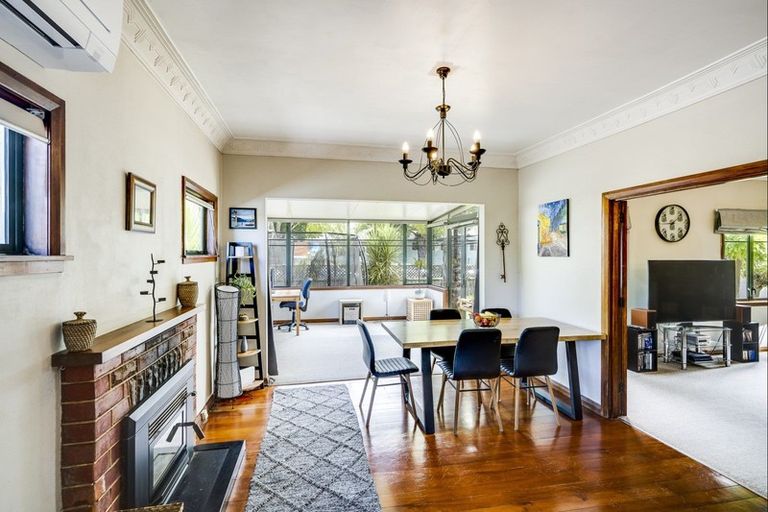 Photo of property in 54 Osier Road, Greenmeadows, Napier, 4112