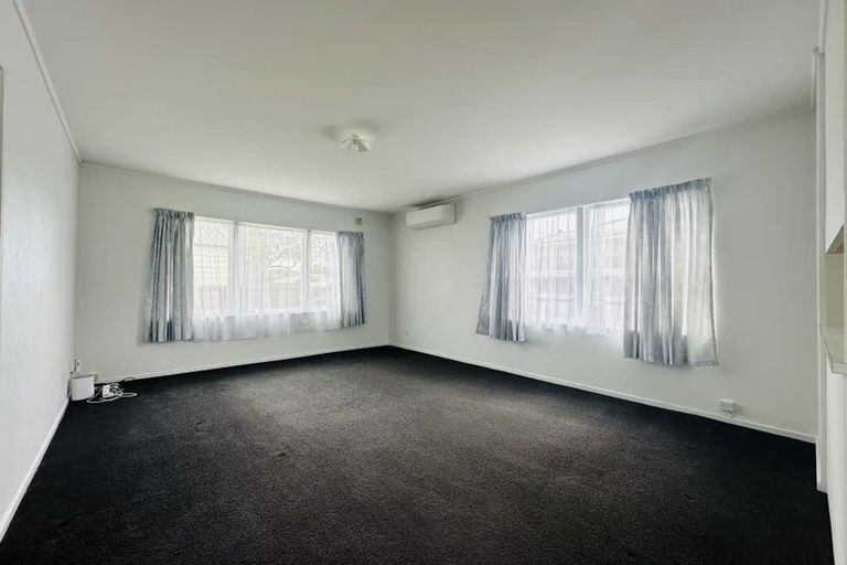 Photo of property in 22 Grande Vue Road, Hillpark, Auckland, 2102