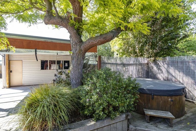 Photo of property in 104 Main North Road, Woodend, 7610