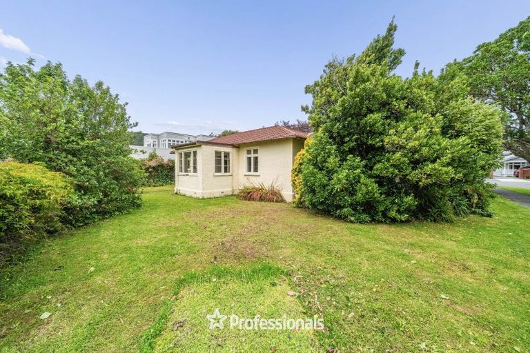Photo of property in 37 Hardy Street, Waterloo, Lower Hutt, 5011
