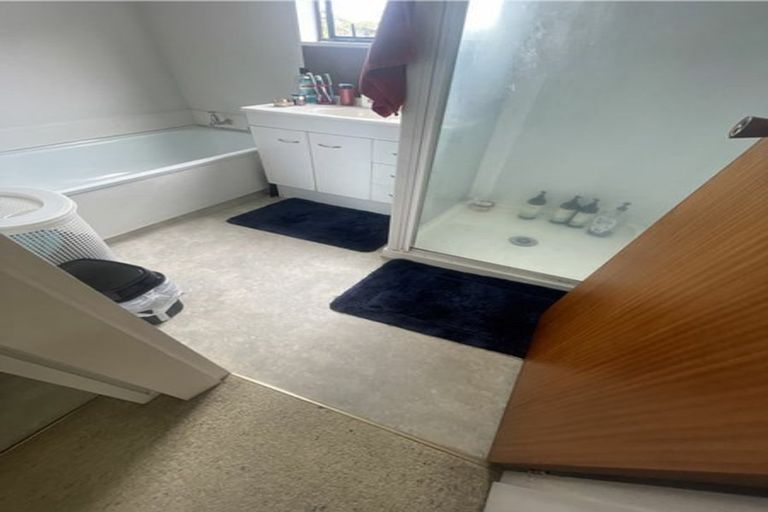 Photo of property in 3/75 Delhi Crescent, Khandallah, Wellington, 6035