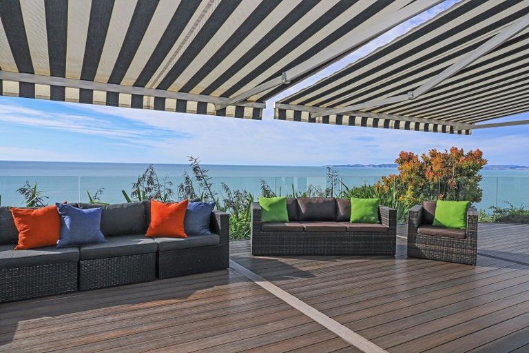 Photo of property in 132 Priestley Terrace, Bluff Hill, Napier, 4110