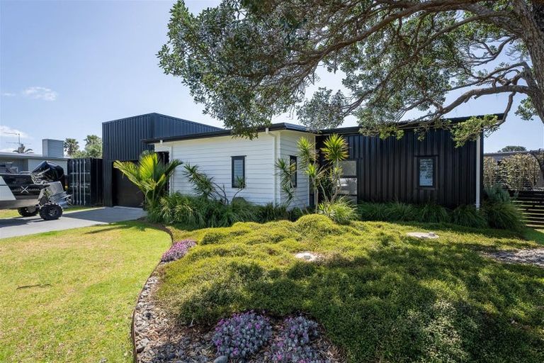 Photo of property in 3 Rita Way, Omaha, Warkworth, 0986