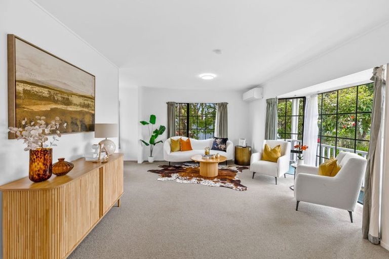 Photo of property in 96a Sturges Road, Henderson, Auckland, 0612