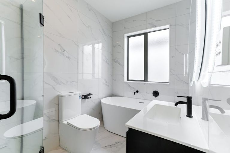 Photo of property in 9 Paretao Street, Massey, Auckland, 0614