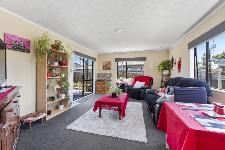 Photo of property in 4 Palmer Court, Paraparaumu, 5032