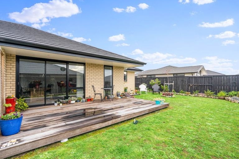 Photo of property in 36 Kitemaunga Avenue, One Tree Point, 0118