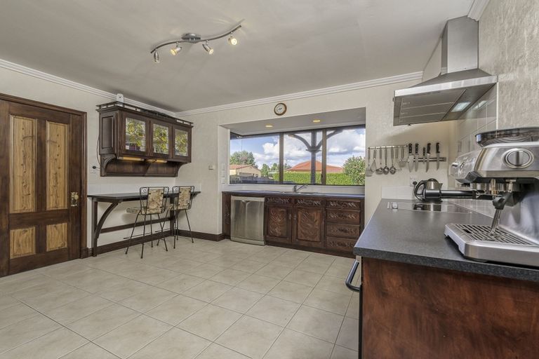 Photo of property in 71 St Annes Crescent, Wattle Downs, Auckland, 2103