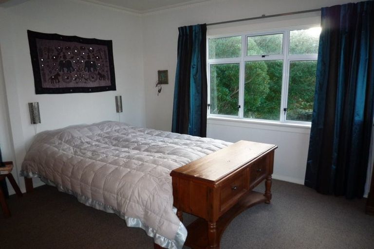 Photo of property in 18 Earls Road, Saint Clair, Dunedin, 9012