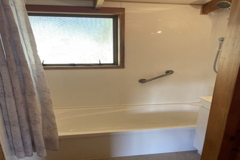 Photo of property in 2/12 Balmore Place, Wattle Downs, Auckland, 2103