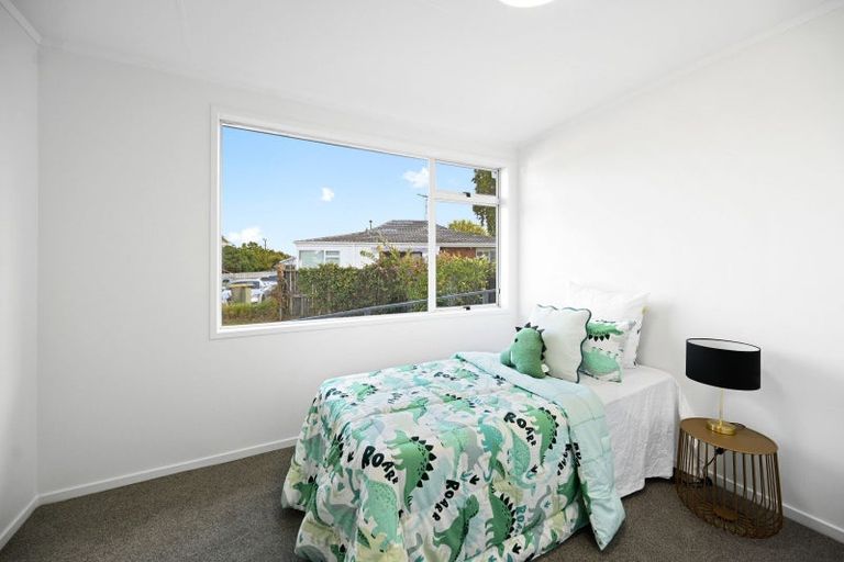 Photo of property in 19 Morrow Avenue, St Andrews, Hamilton, 3200