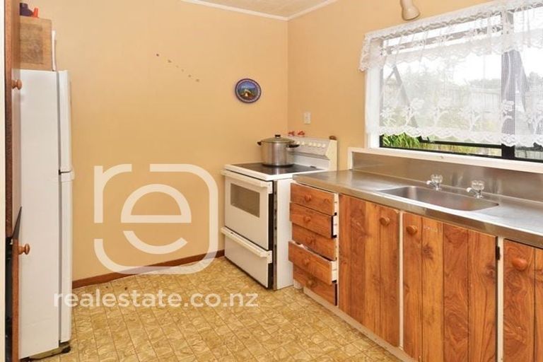 Photo of property in 6 Rako Place, Manurewa, Auckland, 2102