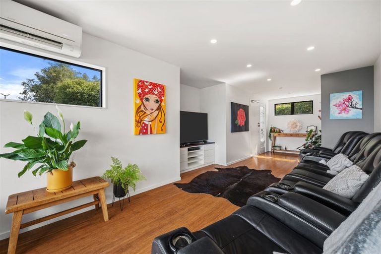 Photo of property in 94a Dyers Pass Road, Cashmere, Christchurch, 8022