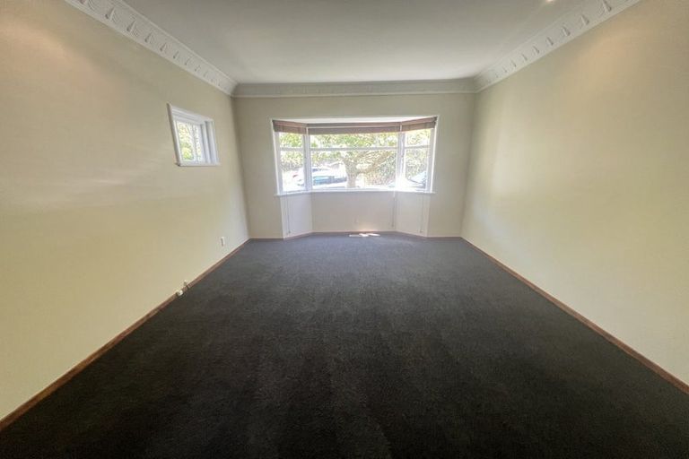 Photo of property in 90 Nottingham Street, Karori, Wellington, 6012