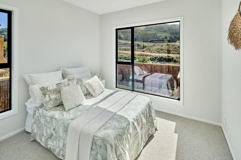 Photo of property in 38 Hokioi Drive, Kenepuru, Porirua, 5022