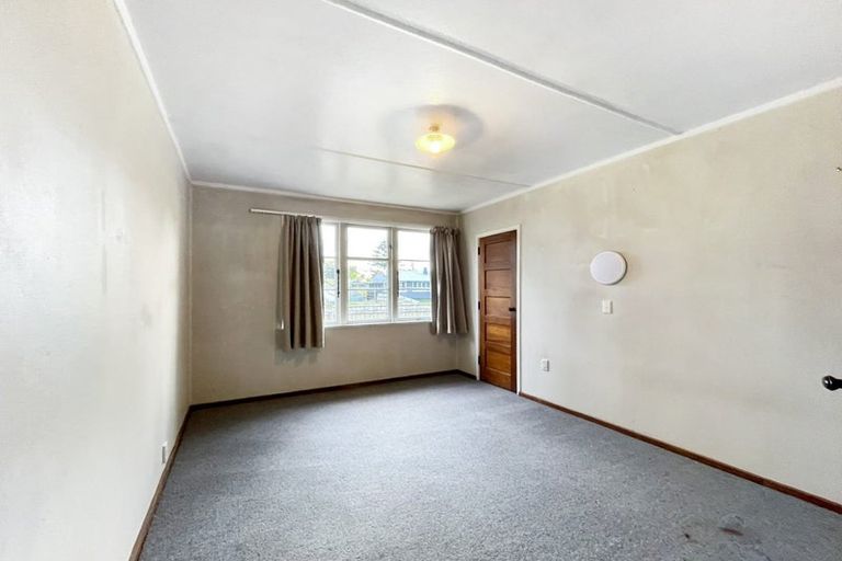 Photo of property in 3 Mersey Terrace, Roslyn, Palmerston North, 4414