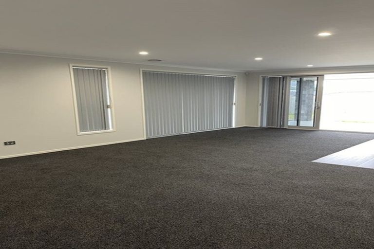 Photo of property in 17 Gibboney Place, Pokeno, 2402