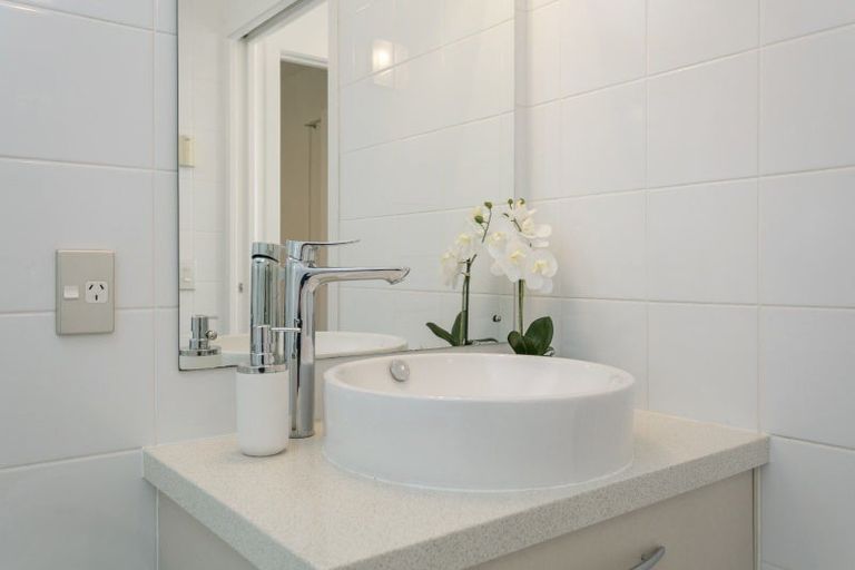 Photo of property in 300 Lake Terrace, Two Mile Bay, Taupo, 3330