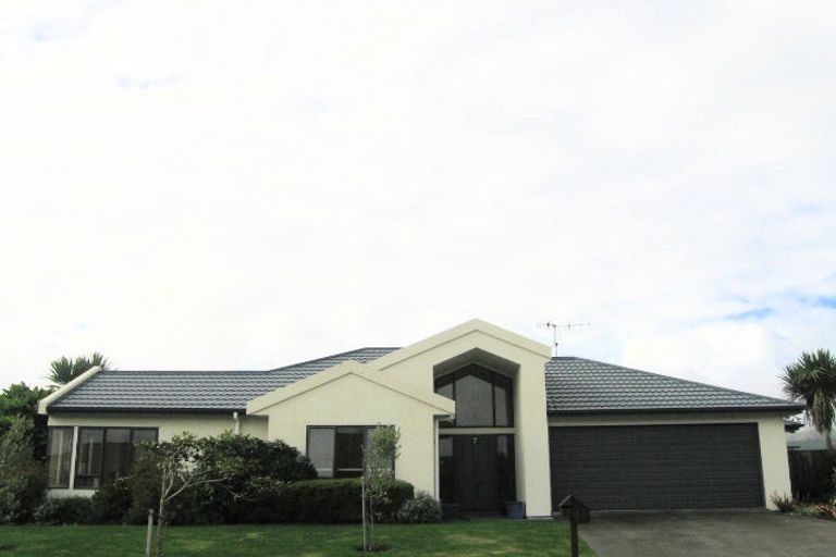 Photo of property in 7 San Vito Place, Paraparaumu Beach, Paraparaumu, 5032