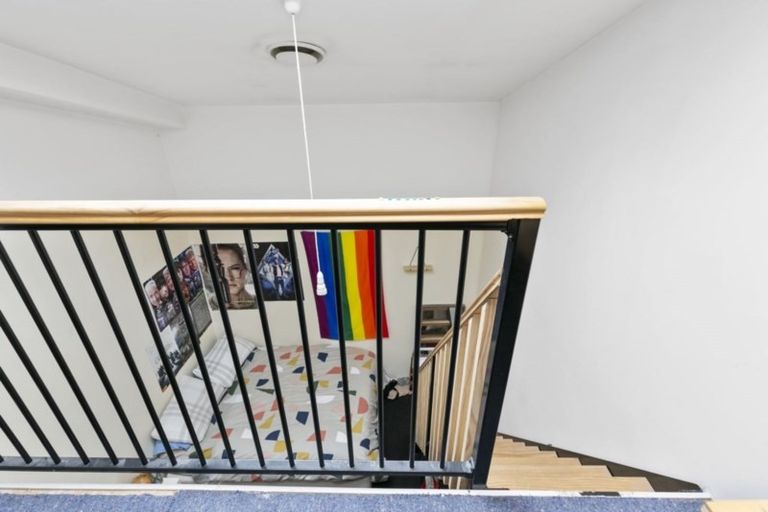 Photo of property in 2/5 Hopper Street, Mount Cook, Wellington, 6011