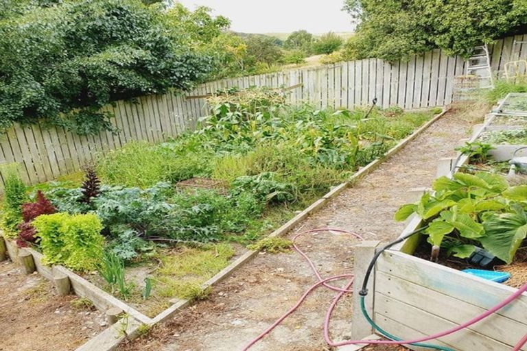 Photo of property in 17 Solway Street, Holmes Hill, Oamaru, 9401