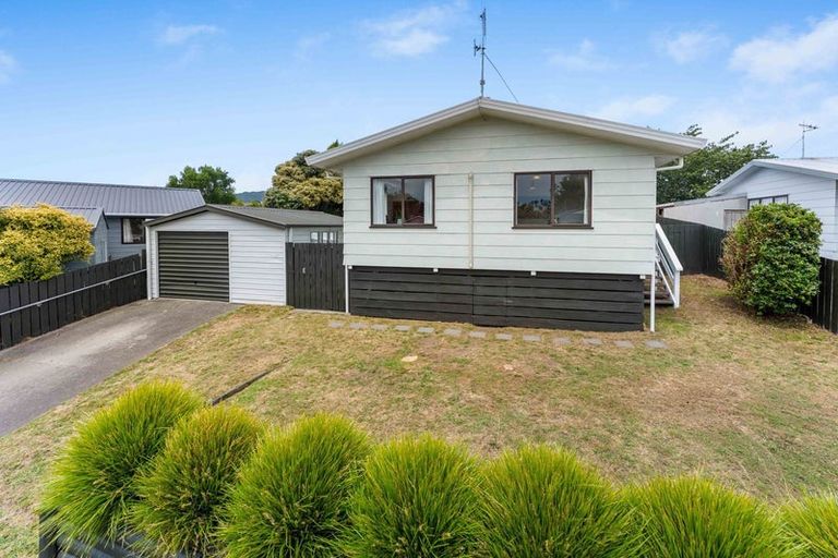 Photo of property in 60 Campbell Avenue, Paraparaumu, 5032