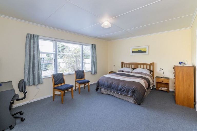 Photo of property in 15 The Avenue, Otaki Beach, Otaki, 5512