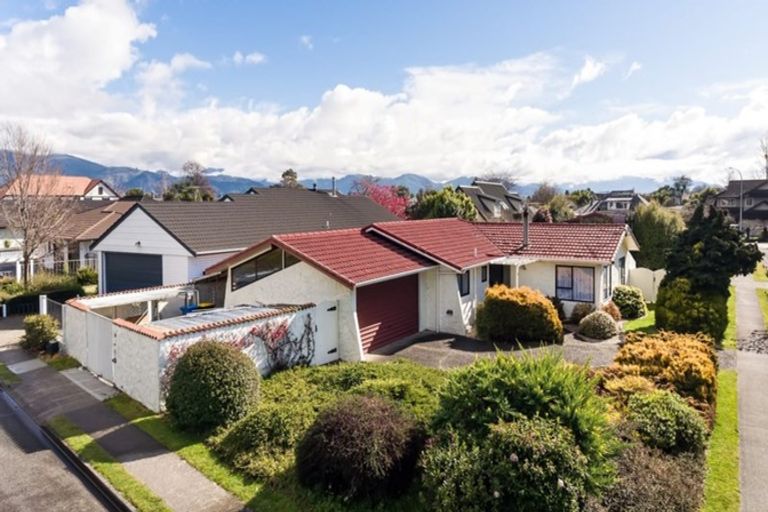 Photo of property in 14 Harbour Road, Motueka, 7120