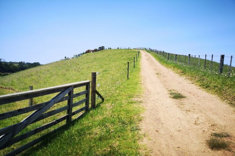 Photo of property in 18 Ross Road, Parua Bay, Onerahi, 0192