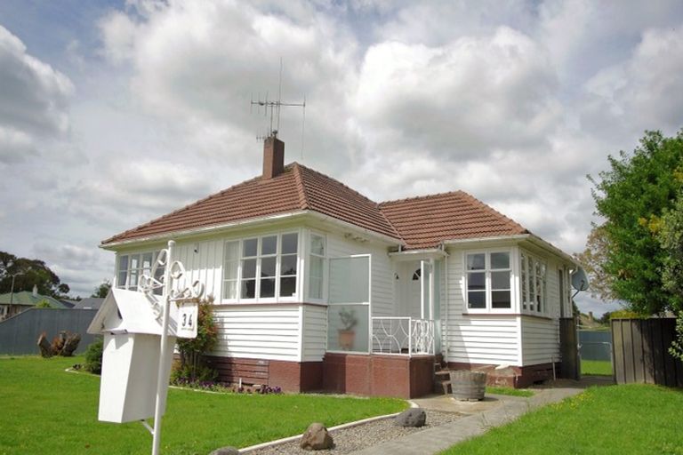 Photo of property in 34 Clyde Crescent, Roslyn, Palmerston North, 4414
