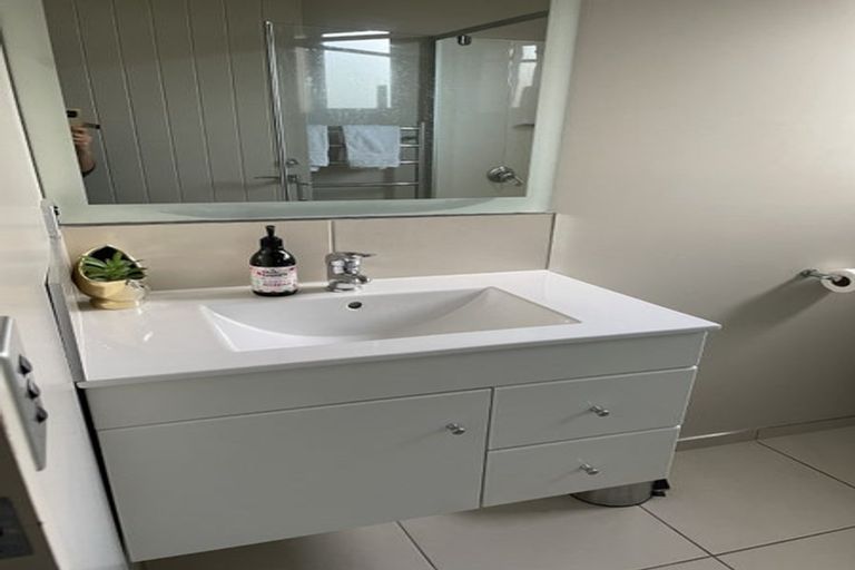 Photo of property in 39b Matipo Street, Riccarton, Christchurch, 8041