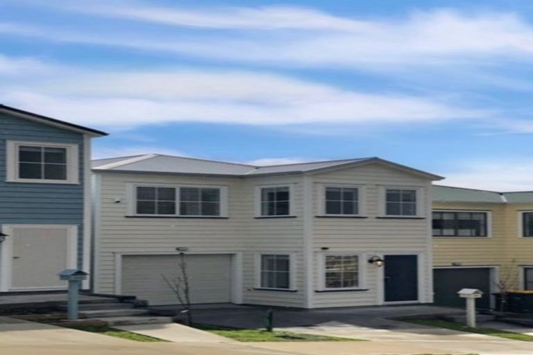 Photo of property in 114 Joseph Street, Flat Bush, Auckland, 2019