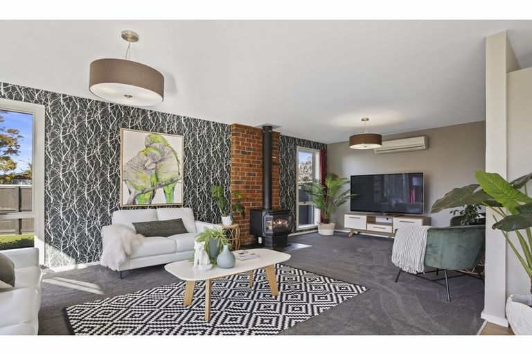 Photo of property in 56 Fern Drive, Halswell, Christchurch, 8025
