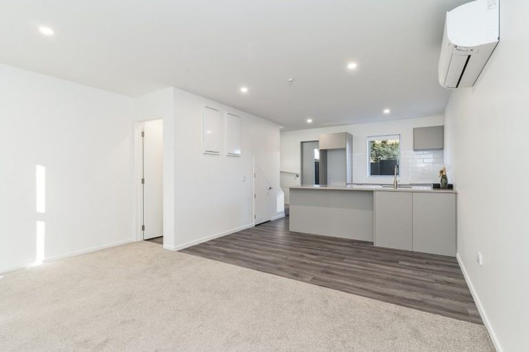 Photo of property in 8/51 Hills Road, Edgeware, Christchurch, 8013